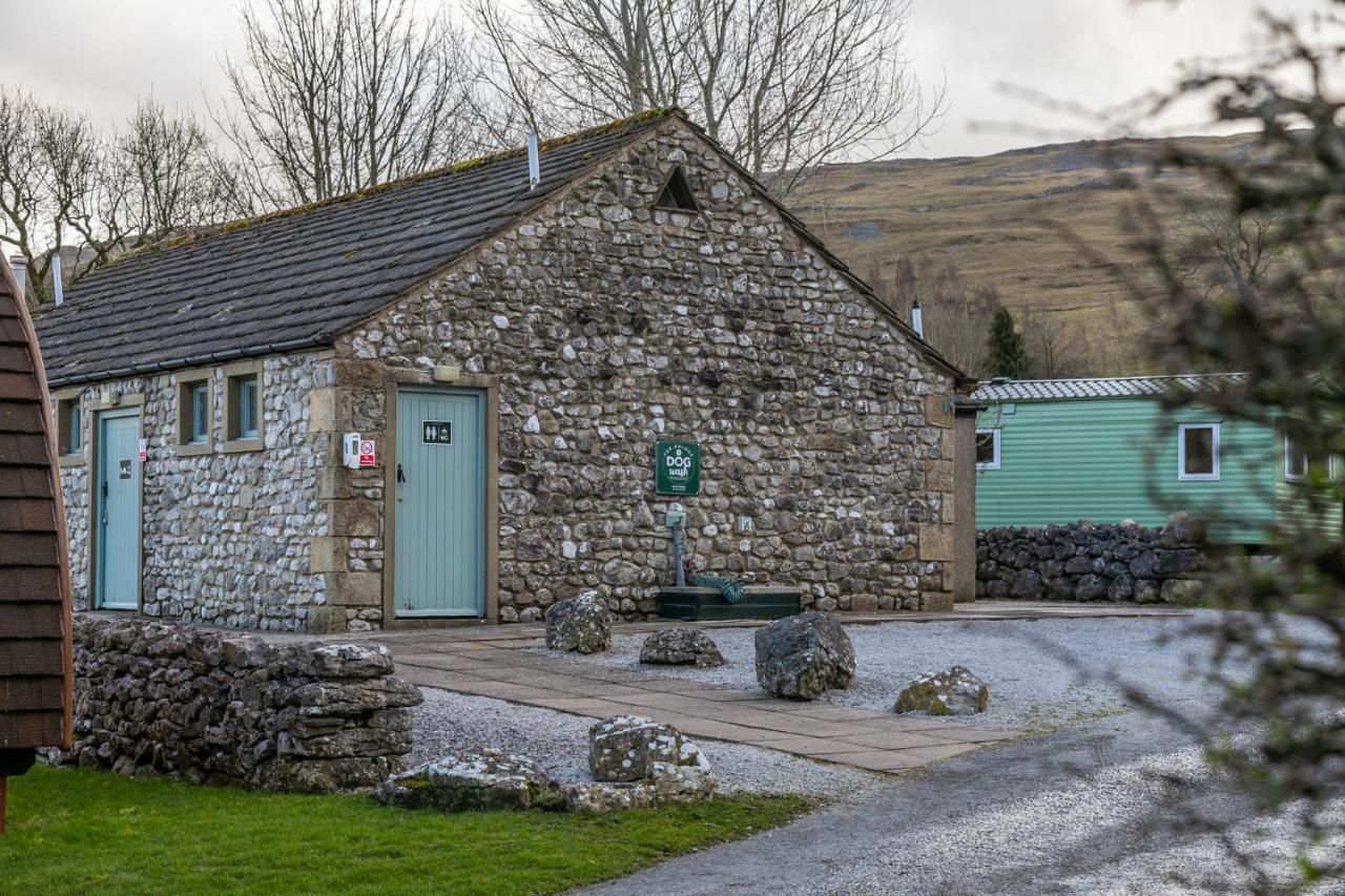 Littondale Country & Leisure Park Villa Skipton Exterior photo